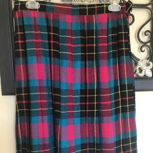 Pleated Plaid skirt